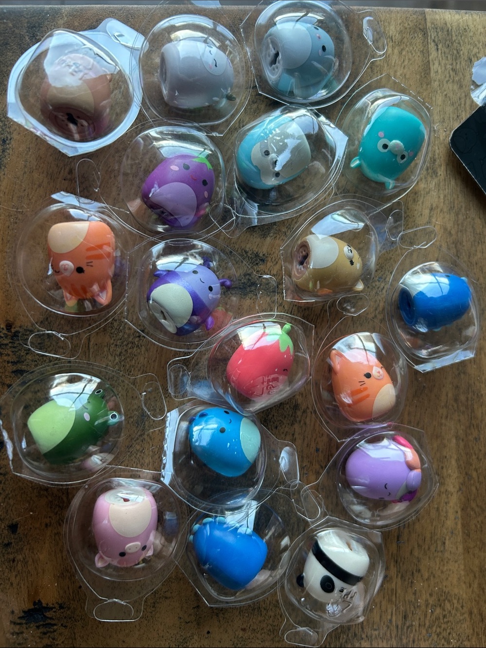 Squishmallow squish a longs 18 figures